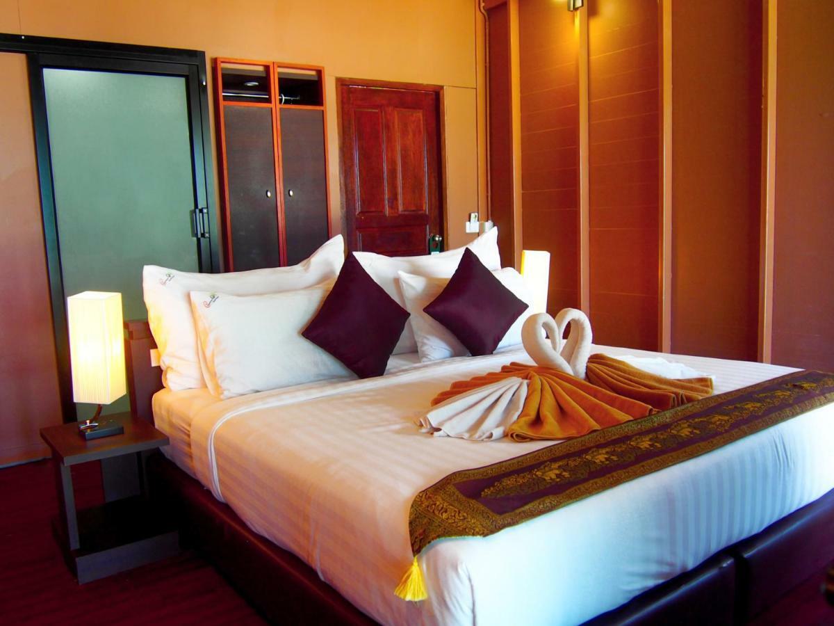 Chareena Hill Beach Resort Koh Lipe Exterior photo